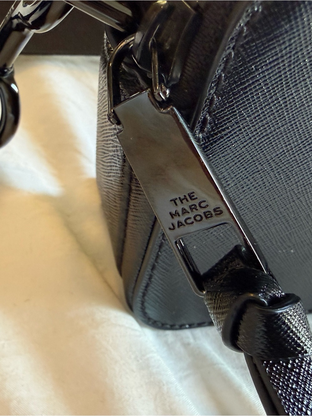 Marc Jacobs Snapshot - Picture 3 of 4